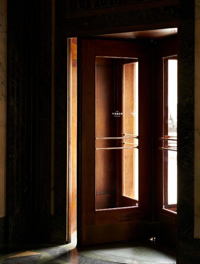The Robey, Chicago, A Member Of Design Hotels Exterior photo