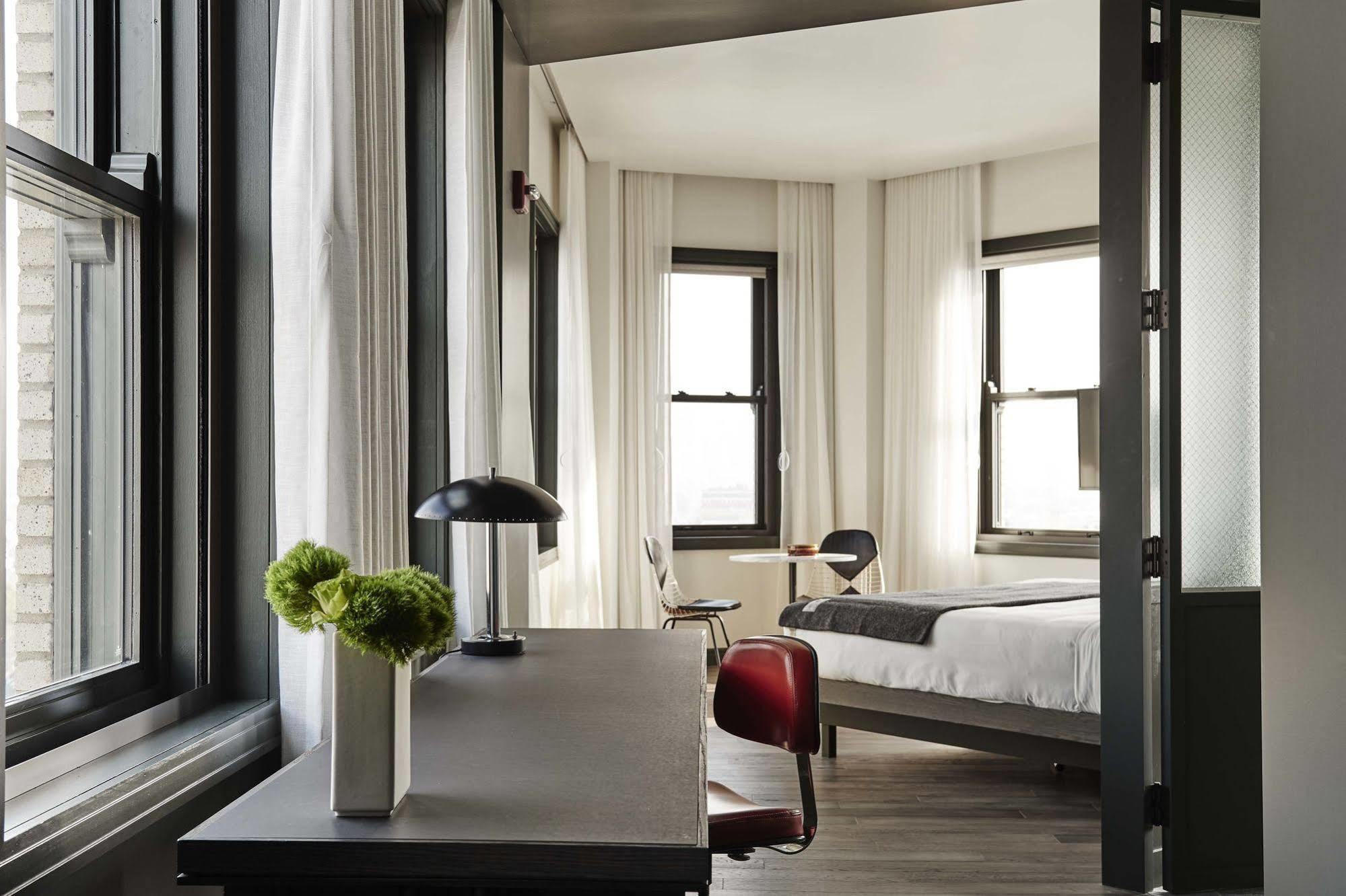 The Robey, Chicago, A Member Of Design Hotels Exterior photo